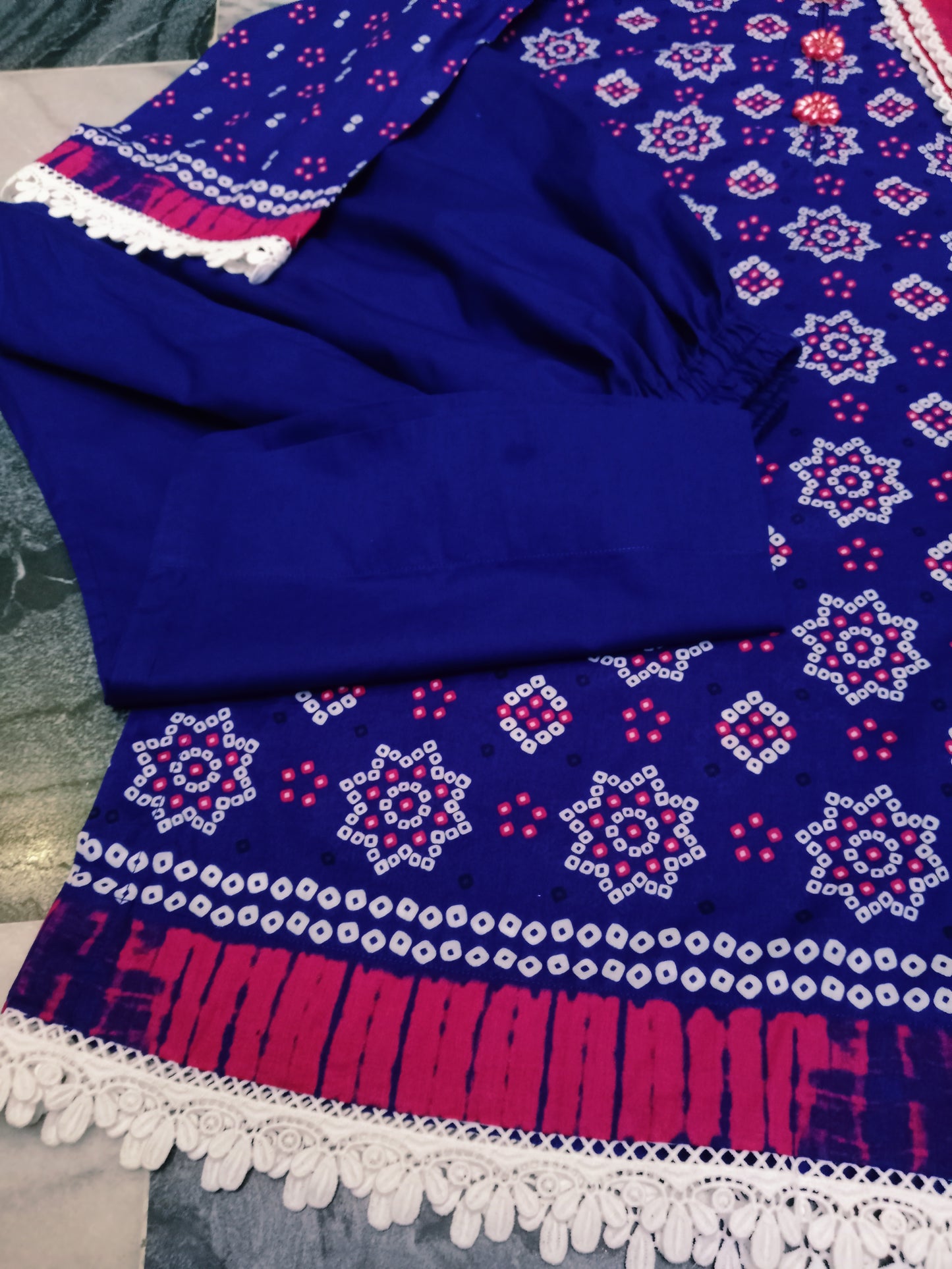 Gul Ahmed printed 3piece stitched lawn suit